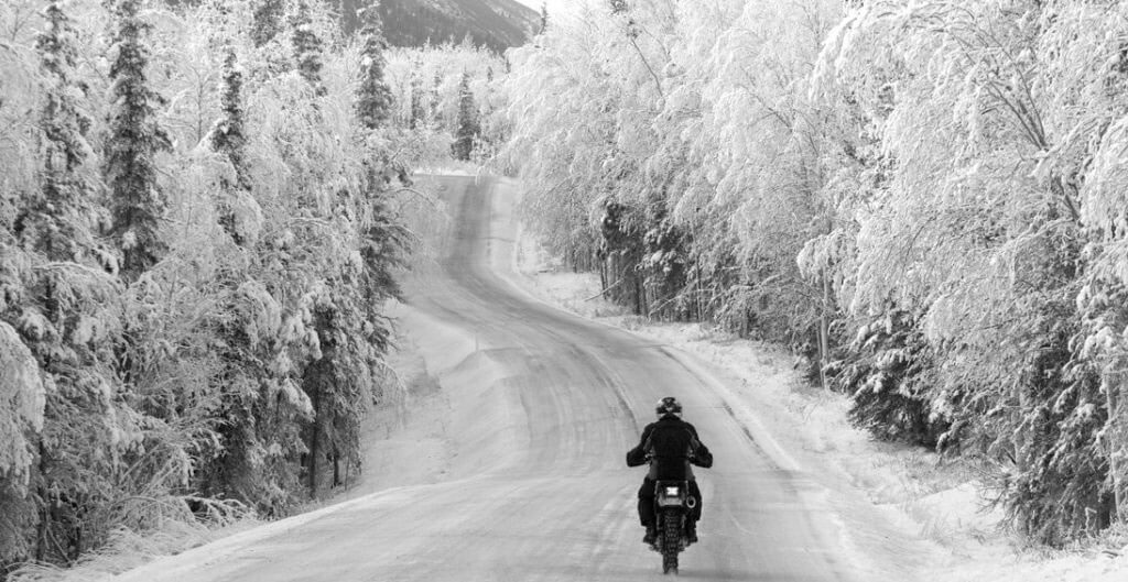ездят ли зимой на электромотоцикле, фото Mybro